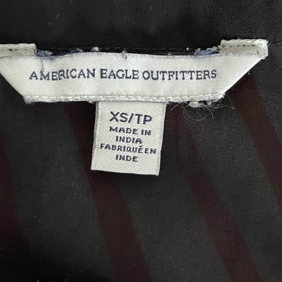 SHEER BLACK EMROIDED TOPS - Picture 5 of 5